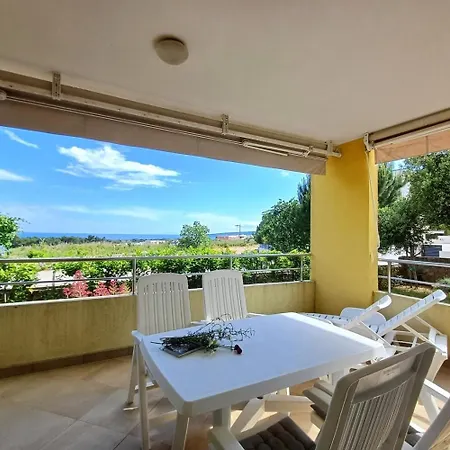 Cozy Mediterraneo