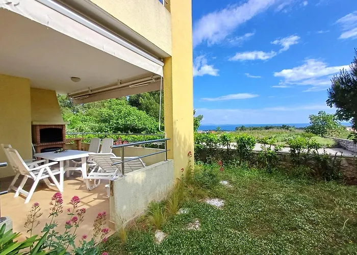 Cozy Mediterraneo Apartament Krk Town